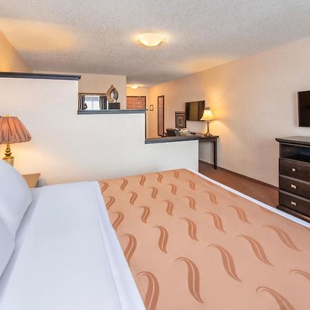 Quality Inn & Suites Lethbridge Zewnętrze zdjęcie