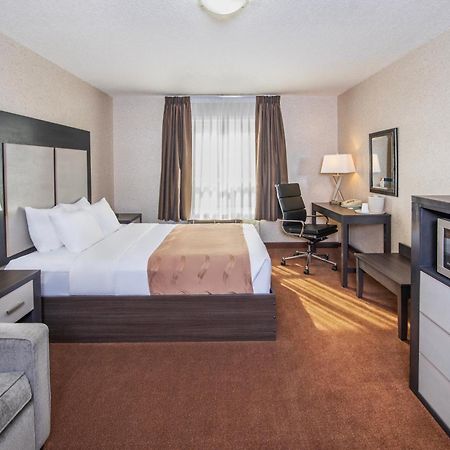 Quality Inn & Suites Lethbridge Zewnętrze zdjęcie