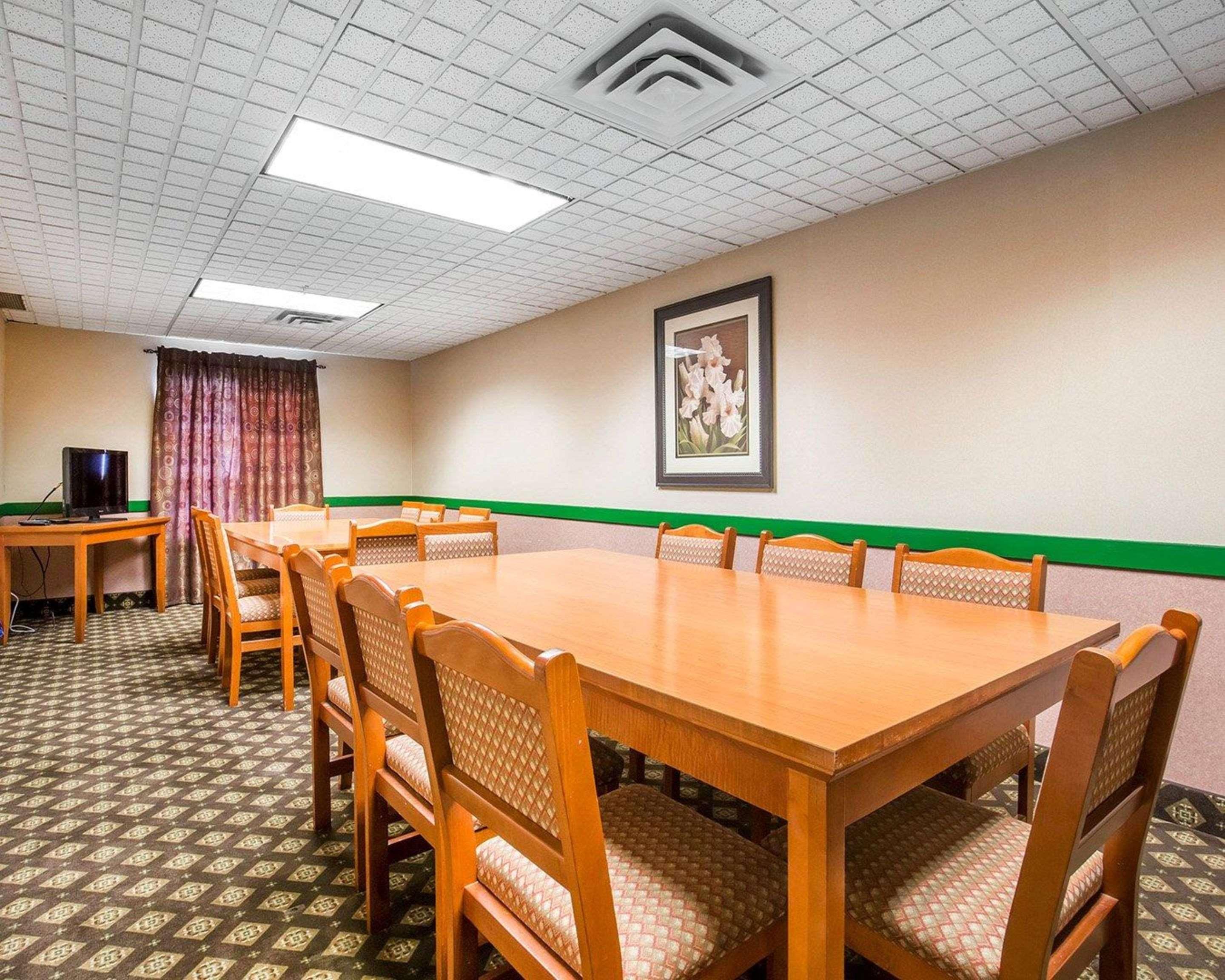 Quality Inn & Suites Lethbridge Zewnętrze zdjęcie